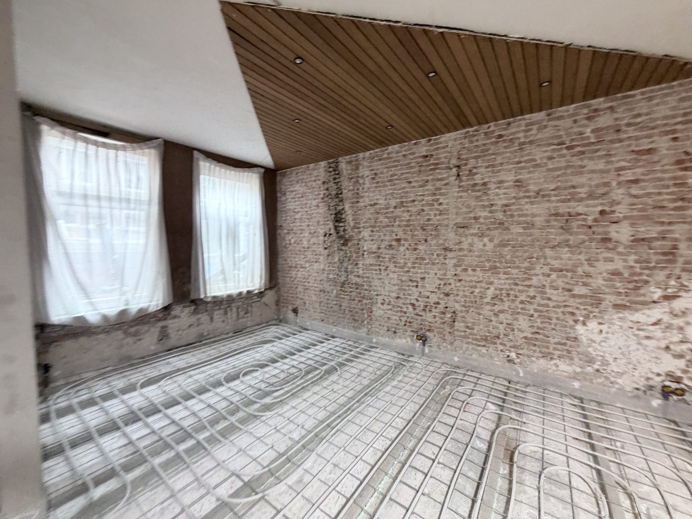 Vloerverwarming ingestort in de nieuwe vloer
